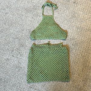 White Fox 2 piece halter and skirt set. Green with flecks of sparkle. Size S/M.